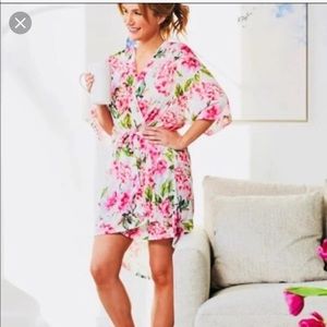 Hi-Low floral robe